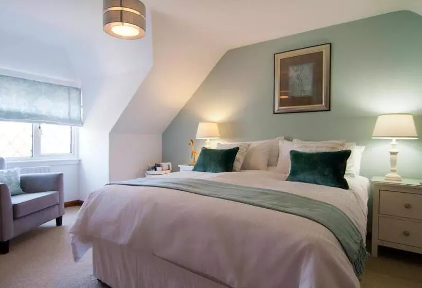 Twiga House Bed And Breakfast