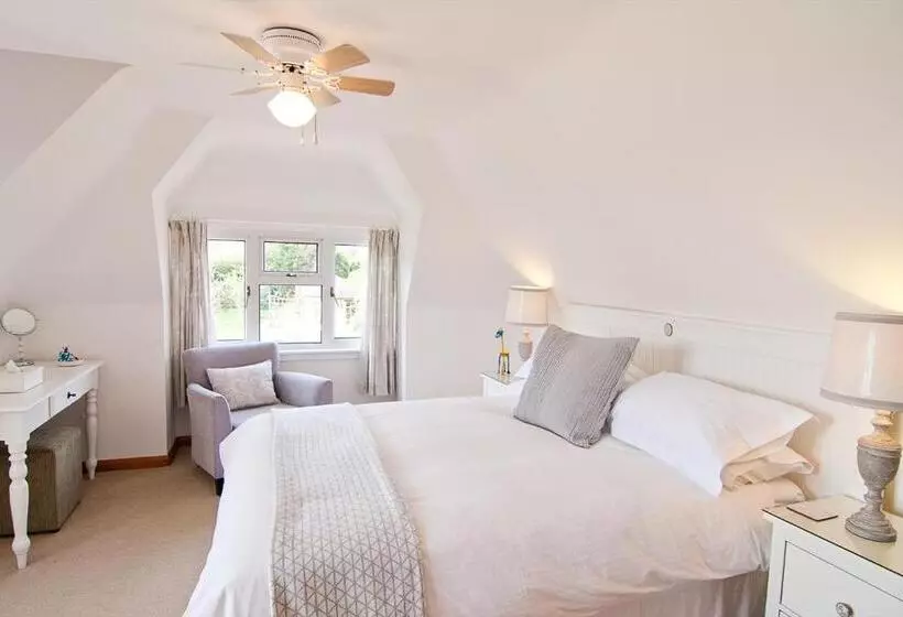 Twiga House Bed And Breakfast