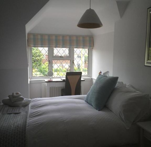 Twiga House Bed And Breakfast