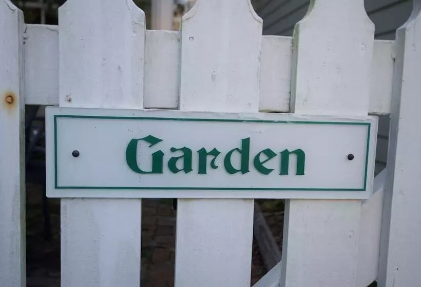 Aamiaismajoitus (B&B) Inn At Oriental