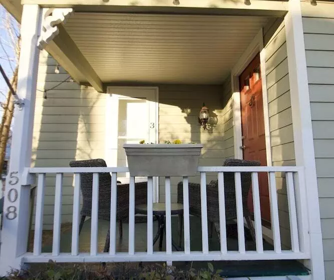 Aamiaismajoitus (B&B) Inn At Oriental