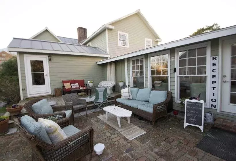 Aamiaismajoitus (B&B) Inn At Oriental