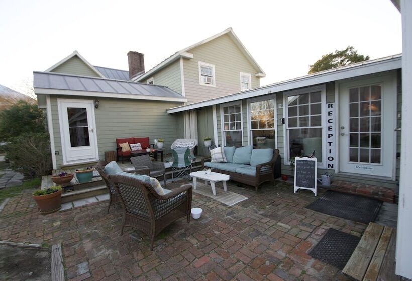 مبيت وإفطار Inn At Oriental