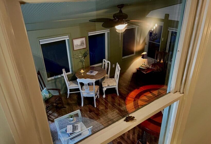 مبيت وإفطار Inn At Oriental