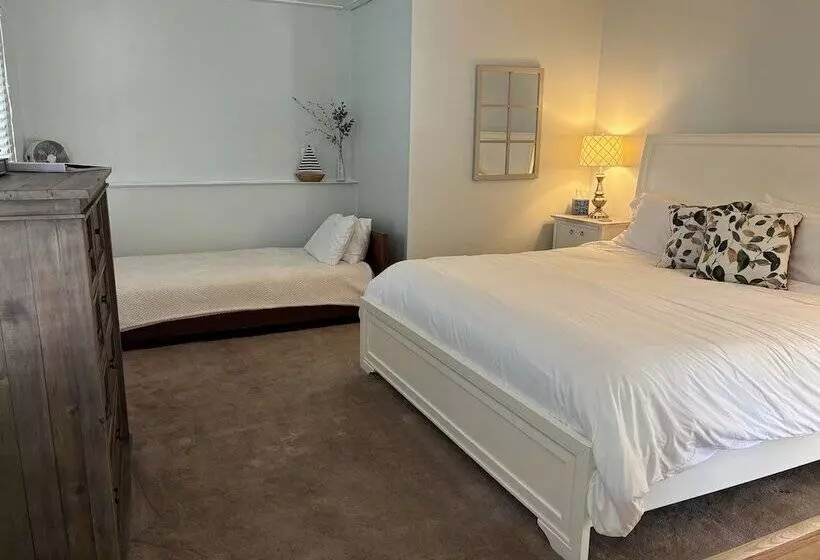 Aamiaismajoitus (B&B) Inn At Oriental