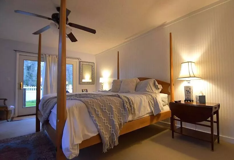 Aamiaismajoitus (B&B) Inn At Oriental