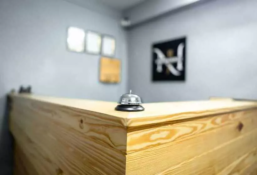 تختخواب و صبحانه Nyadha House