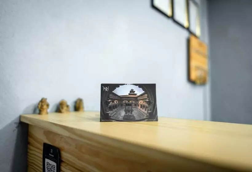 تختخواب و صبحانه Nyadha House