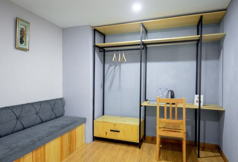 تختخواب و صبحانه Nyadha House