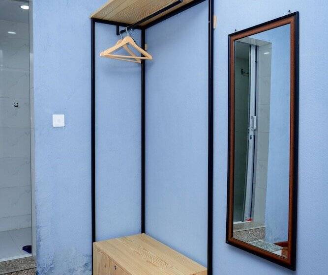 تختخواب و صبحانه Nyadha House