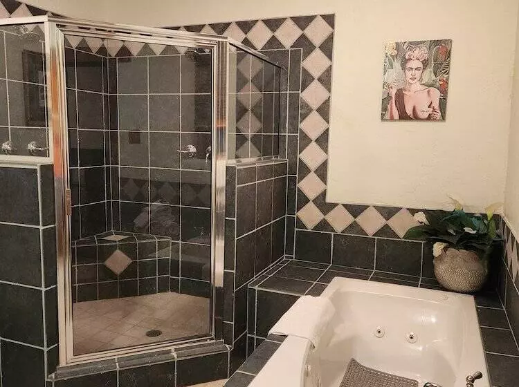 Aamiaismajoitus (B&B) Red Mountain Manor Vineyard And Guesthouse