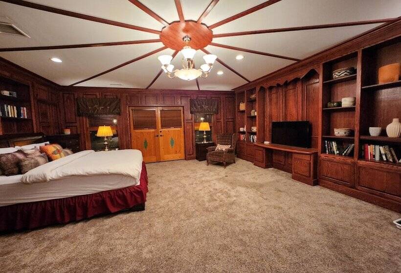 مبيت وإفطار Red Mountain Manor Vineyard And Guesthouse