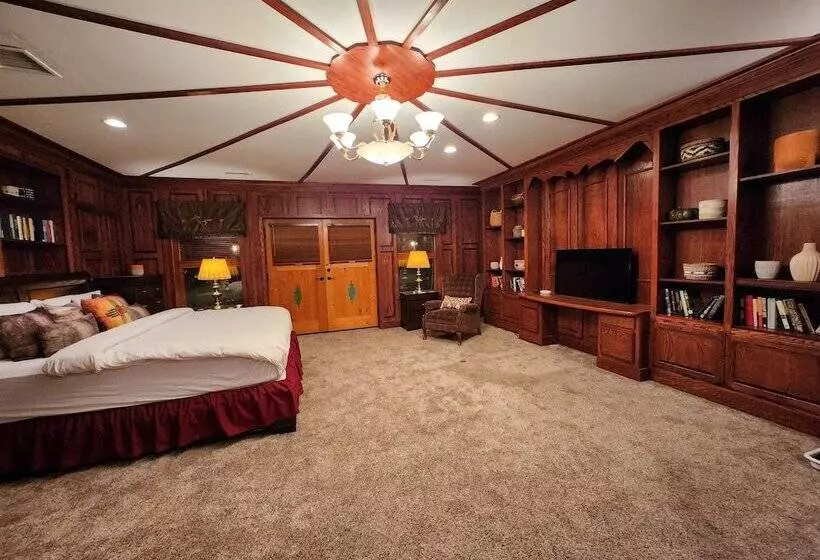 Aamiaismajoitus (B&B) Red Mountain Manor Vineyard And Guesthouse