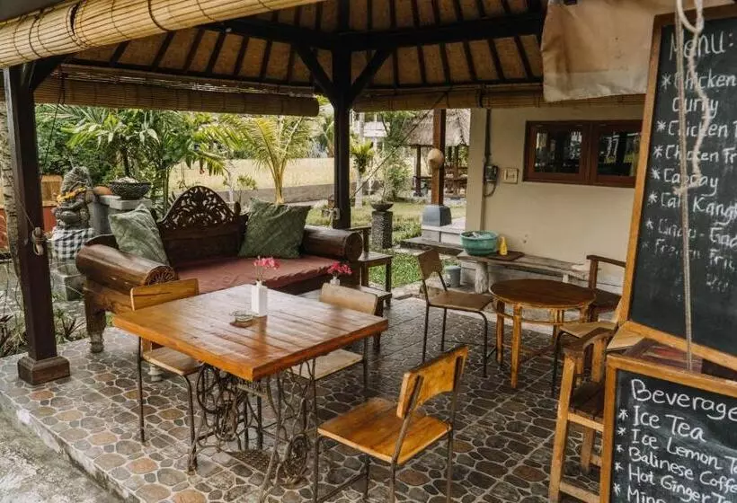 Aamiaismajoitus (B&B) Ubud Shanti Rice Field House By Supala