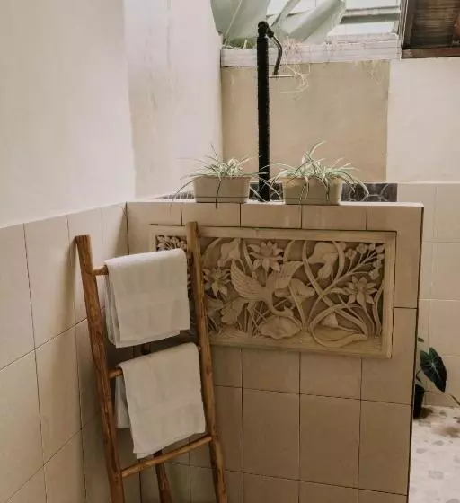 Aamiaismajoitus (B&B) Ubud Shanti Rice Field House By Supala