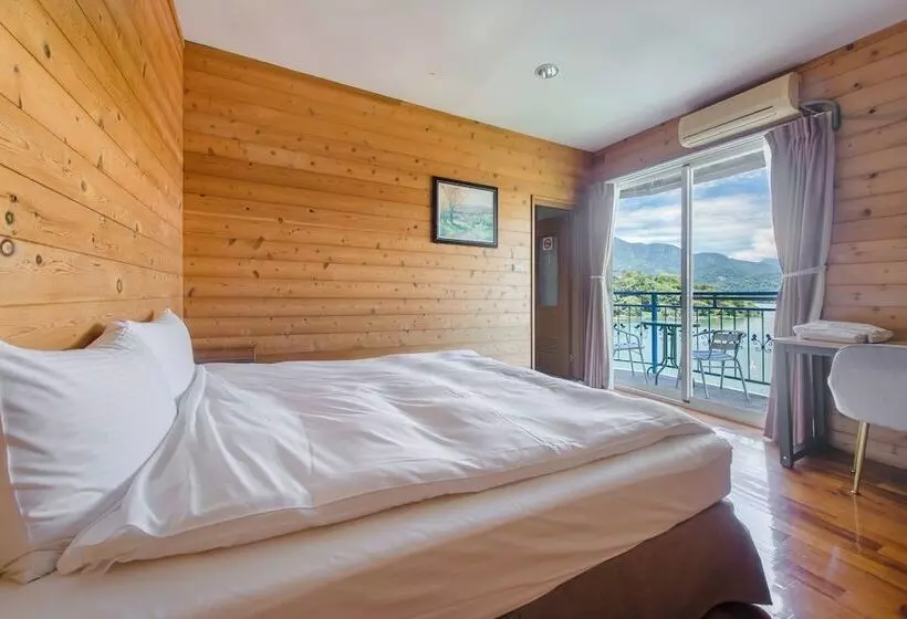 Bishui Shanju Lakeside B&b