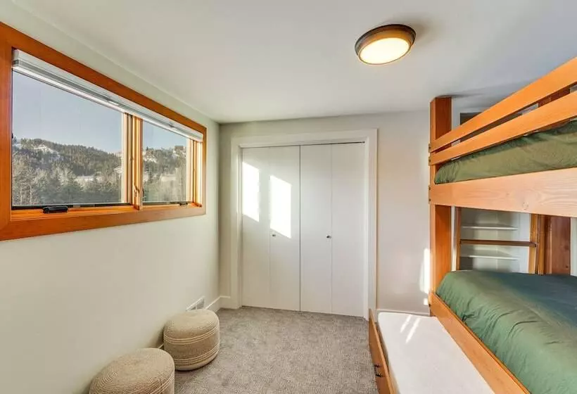 Bright Ketchum Retreat W/ Views & Private Hot Tub!