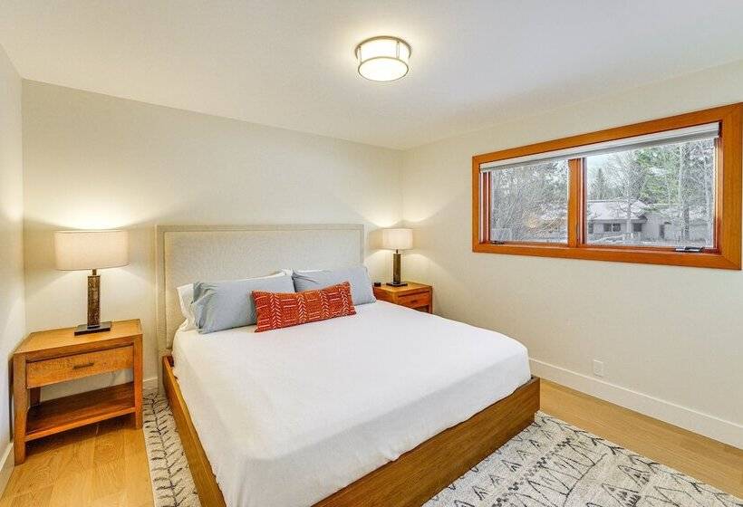 Bright Ketchum Retreat W/ Views & Private Hot Tub!