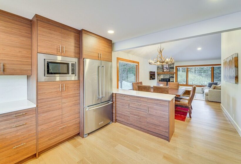 Bright Ketchum Retreat W/ Views & Private Hot Tub!