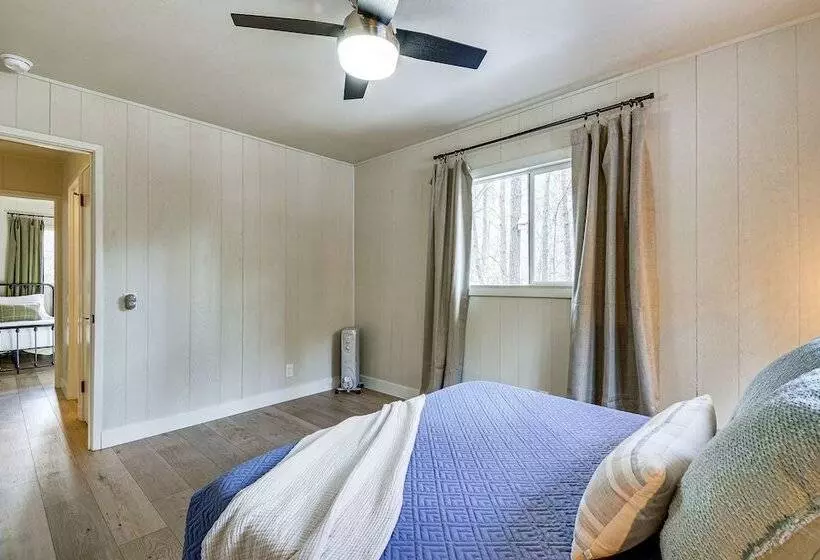Charming Prescott Cabin: 6 Mi To Downtown!