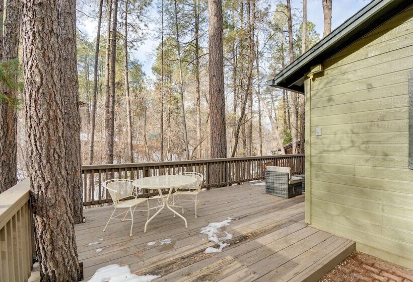 Charming Prescott Cabin: 6 Mi To Downtown!