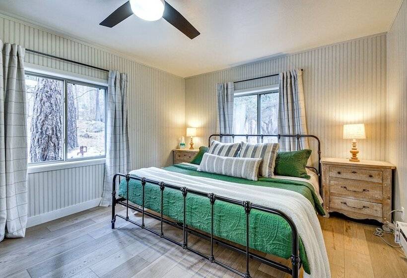 Charming Prescott Cabin: 6 Mi To Downtown!