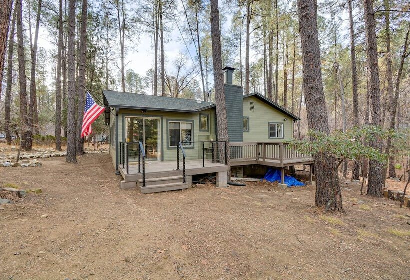 Charming Prescott Cabin: 6 Mi To Downtown!