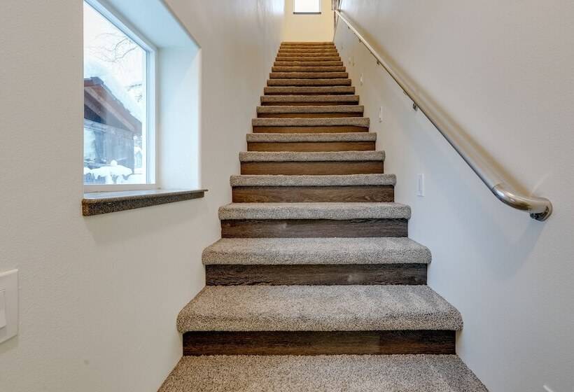 Family Friendly Fairbanks Home: Chena River Access