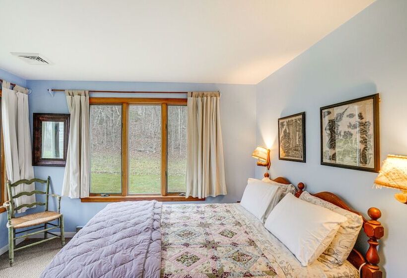 Hawley Home W/ Deck: 4 Mi To Berkshire East Resort