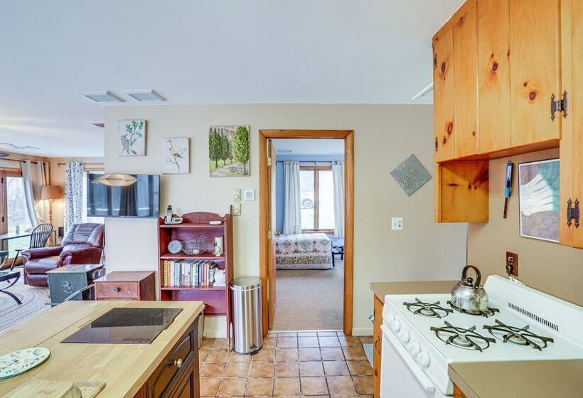 Hawley Home W/ Deck: 4 Mi To Berkshire East Resort