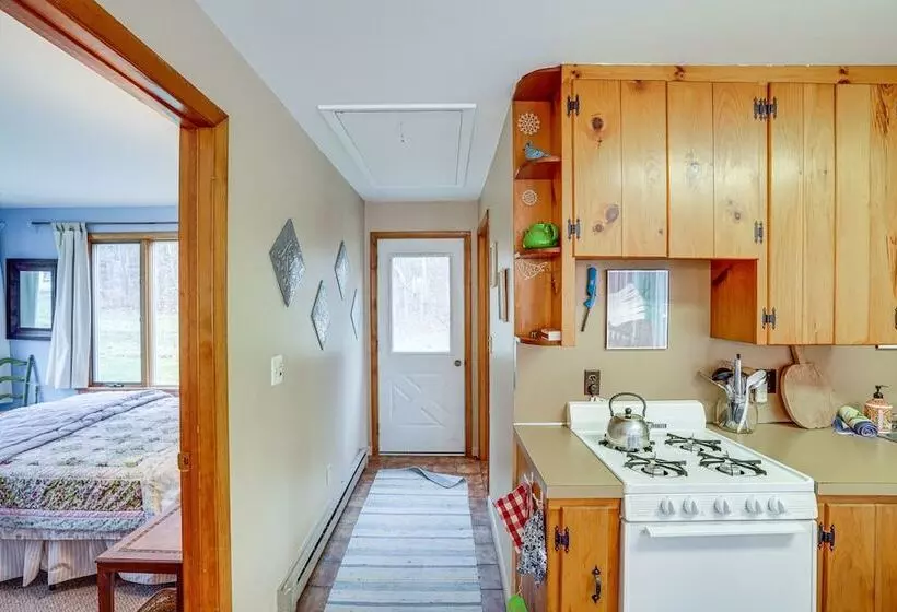 Hawley Home W/ Deck: 4 Mi To Berkshire East Resort