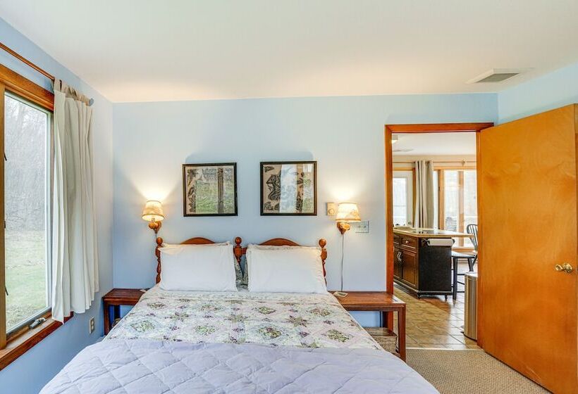 Hawley Home W/ Deck: 4 Mi To Berkshire East Resort