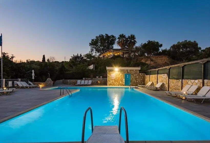 Hotelli Costa Avithos