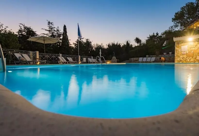 Hotelli Costa Avithos