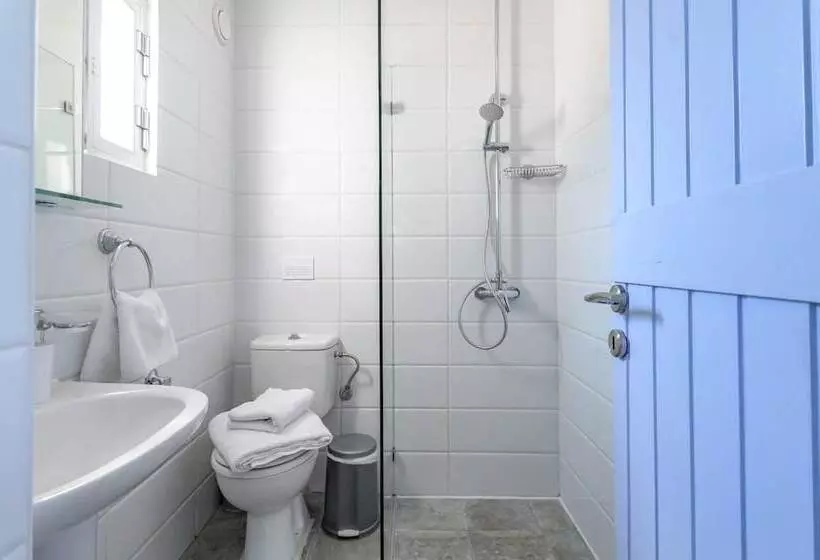 Hotelli Costa Avithos