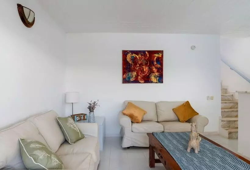 Hotelli Costa Avithos