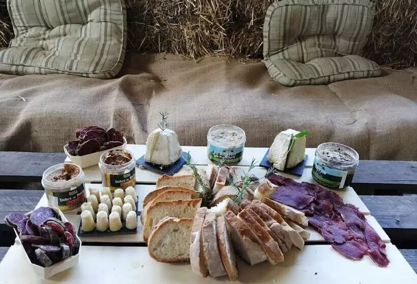 Maaseutuhotelli Ferme Du Caroire