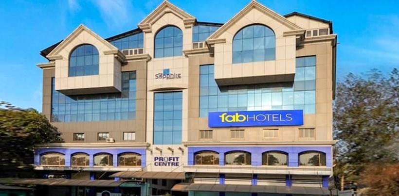 Fabhotel Sapphire