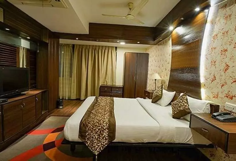Fabhotel Sapphire