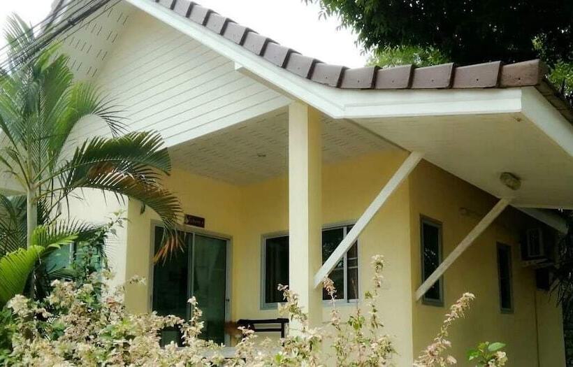 בית מלון כפרי Takorn Garden Home