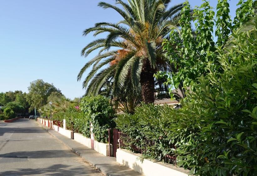 בית מלון כפרי Villaggio Le Palatine