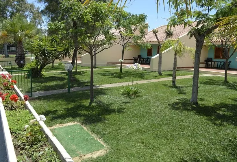 Hotelli Villaggio Le Palatine