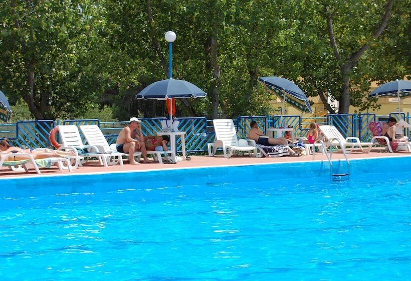 בית מלון כפרי Villaggio Le Palatine