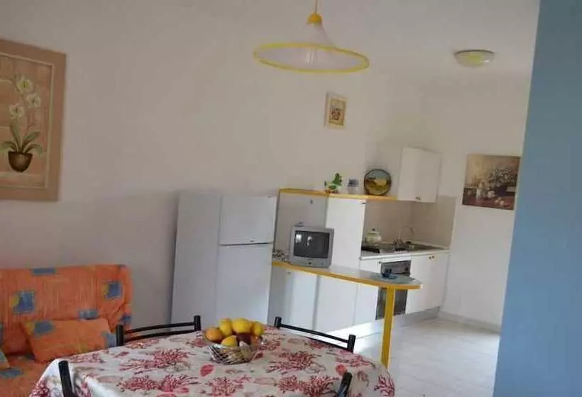 Hotelli Villaggio Le Palatine