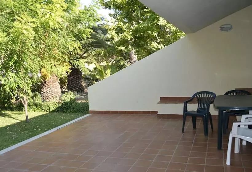 Hotelli Villaggio Le Palatine