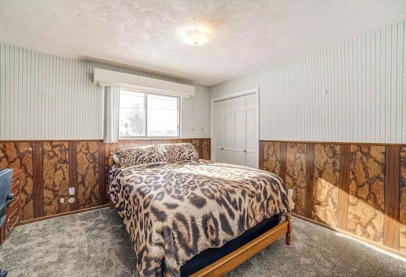 Idaho Vacation Rental: Day Trip To Yellowstone!