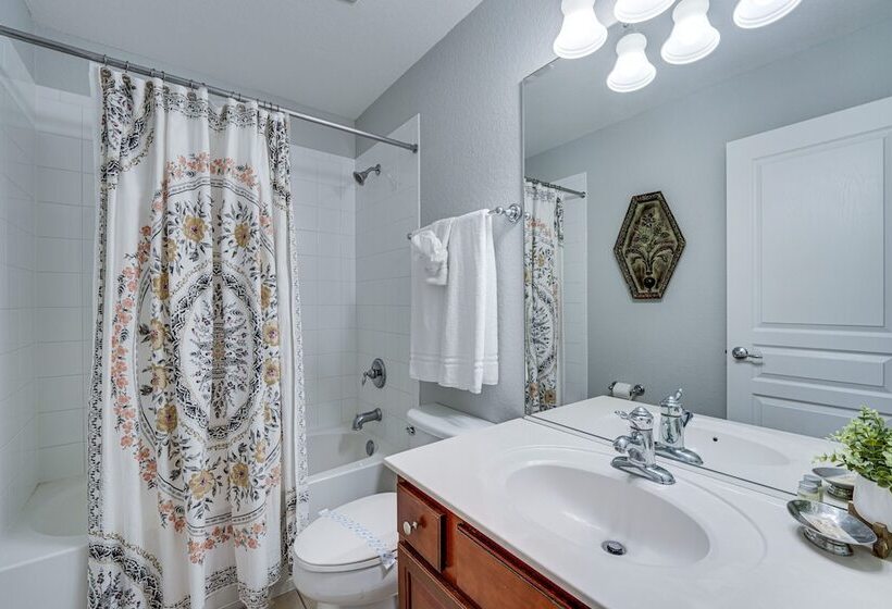 3 Mi To Disney: Kissimmee Home W/ Game Room