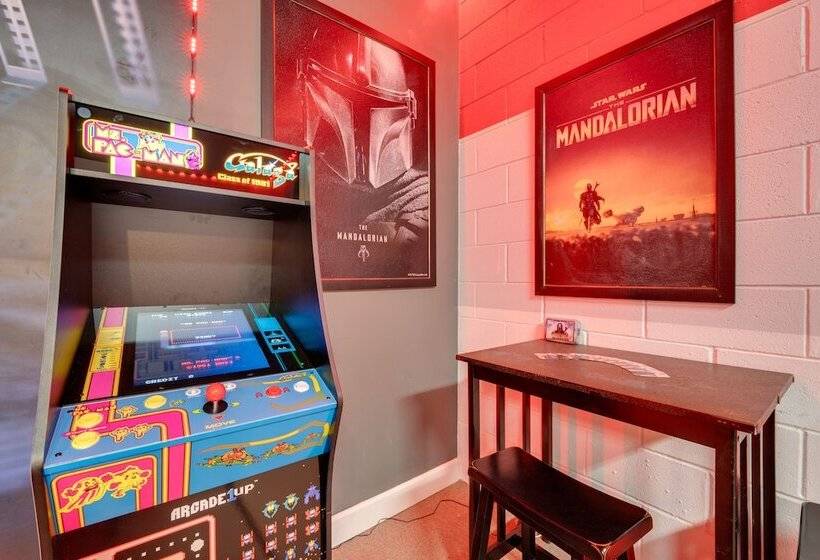 3 Mi To Disney: Kissimmee Home W/ Game Room