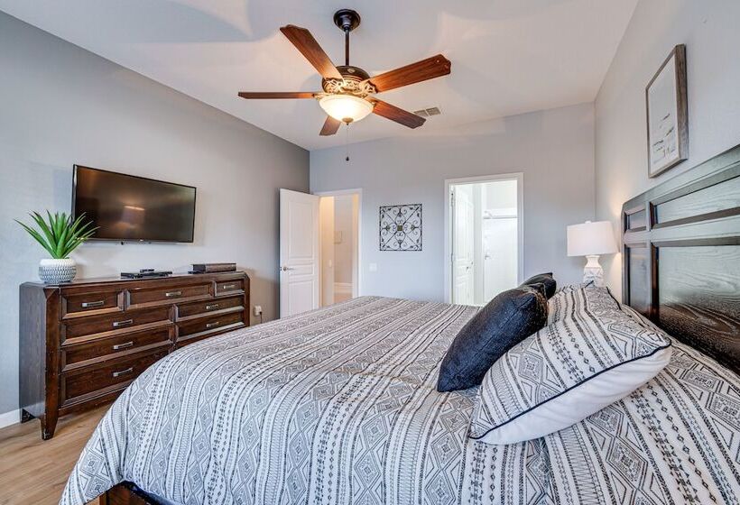 3 Mi To Disney: Kissimmee Home W/ Game Room