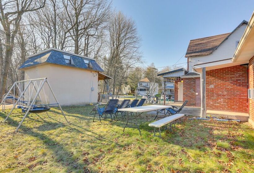 Monticello Vacation Home W/ Yard: 2 Mi To Downtown